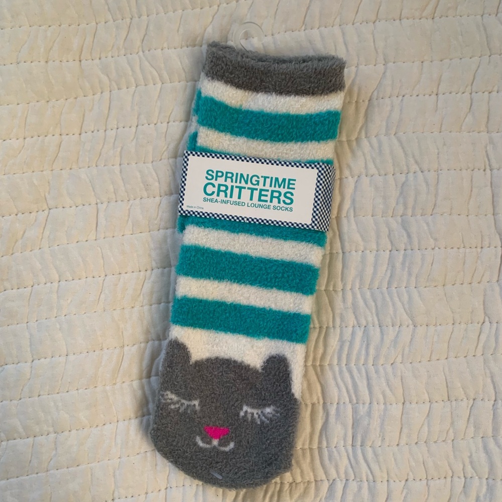 NEW Bath and BodyWorks Lounge Cat Warm Fuzzy Socks